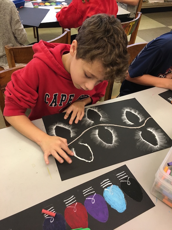 Holiday Lights! – 5th Grade – Art with Mrs Filmore